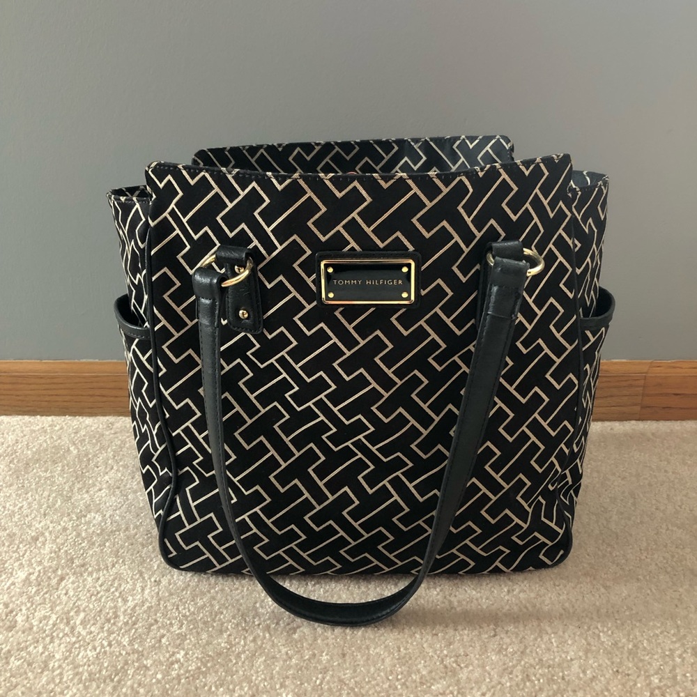 Tommy Hilfiger Tote